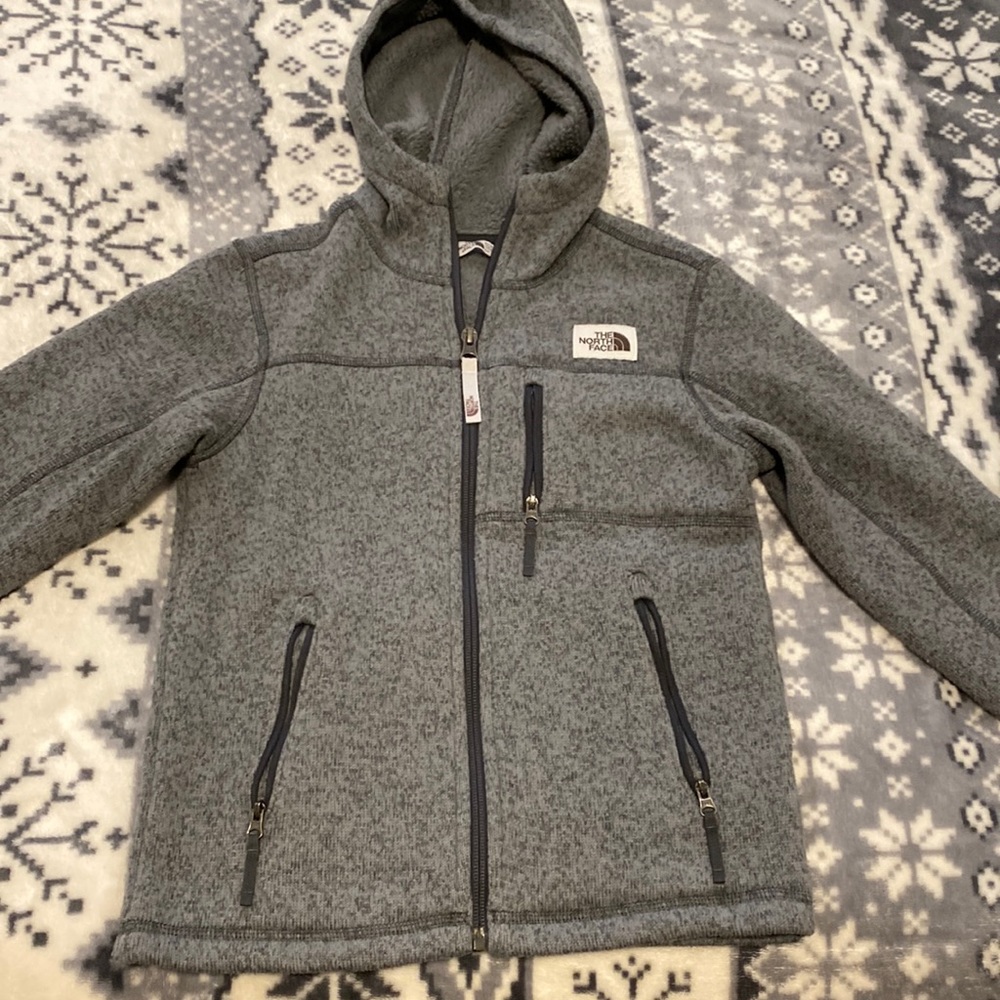 Kids small Gray cozy North face sweater